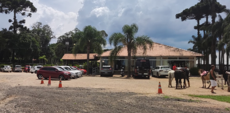 Fazenda Park Mergulhão Restaurante Colonial